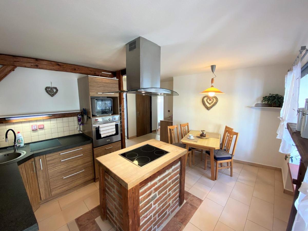 Apartman Prachatice Bagian luar foto